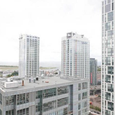 N2N Suites - Downtown Lake & City View Apartments Toronto Buitenkant foto