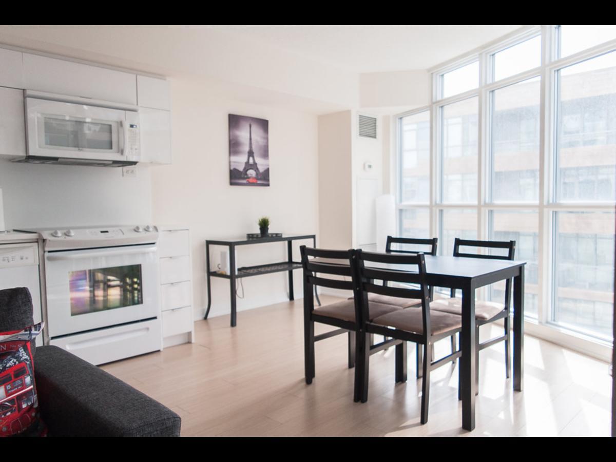 N2N Suites - Downtown Lake & City View Apartments Toronto Buitenkant foto