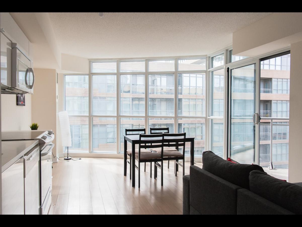 N2N Suites - Downtown Lake & City View Apartments Toronto Buitenkant foto